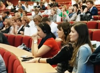 Tanóra tanár nélkül – ingyenes pénzügyi oktatás a szlovákiai magyar iskolákban