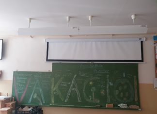 “Nem középiskolás fokon taní-tani!”