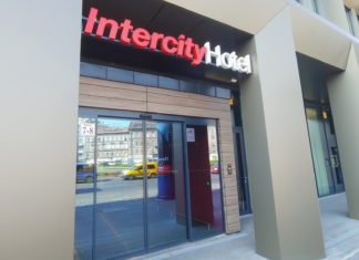 Mi az? Intercity, de nem gurul.