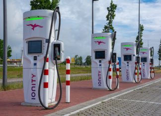 Térképet készített a MEKH a hazai elektromos töltőállomásokról, melyek száma 45 százalékkal nőtt egy év alatt
