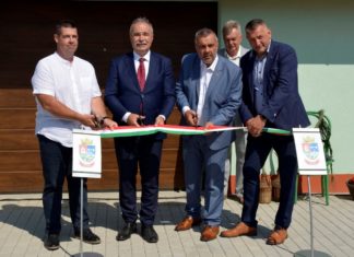 Átadták az abdai vásárteret