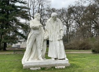 Dombóváron olyat láttunk, amitől leesett az állunk!