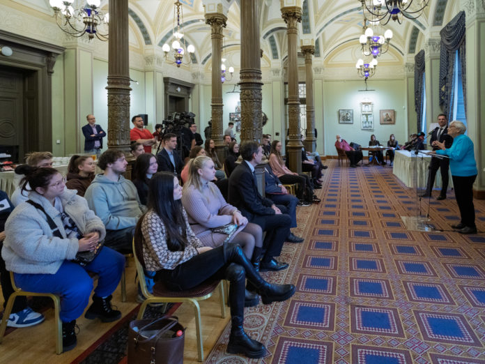 20251216_magyar_nyelvor_mta_0033_k